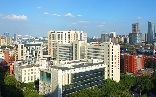 D:\2017年微信相关资料\9月26日 龙华医院服务号 冬令膏方微信预约\2017年8月28日 龙华医院全景_副本.jpg D:\2017年微信相关资料\9月26日 龙华医院服务号 冬令膏方微信预约\2017年8月28日 龙华医院全景_副本.jpg