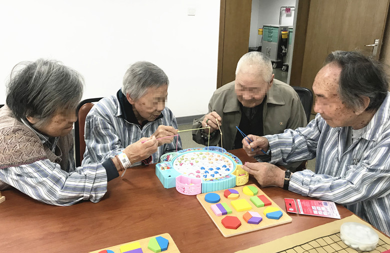 趣味“钓鱼”.jpg 趣味“钓鱼”.jpg