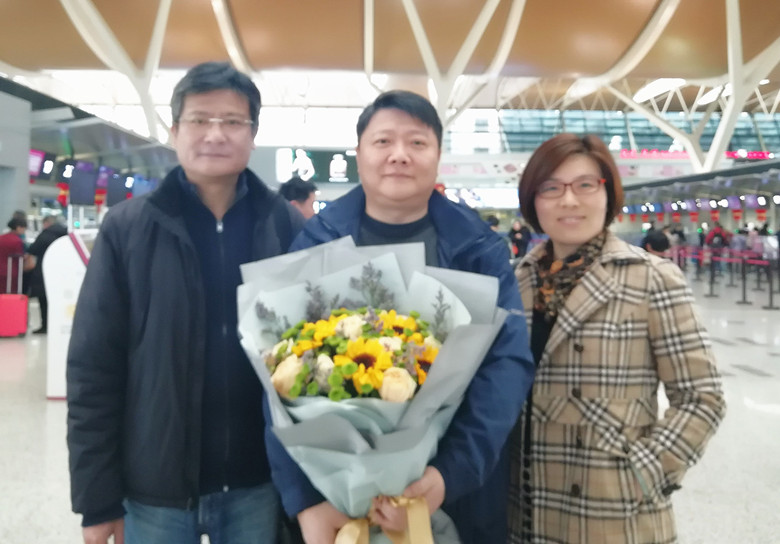 C:\Users\dell\Desktop\欢送副院长张嗣博同志赴青海_副本.jpg C:\Users\dell\Desktop\欢送副院长张嗣博同志赴青海_副本.jpg