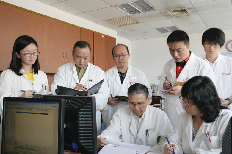 C:\Users\dell\Desktop\刘嘉湘名中医工作室成员探讨学术1_副本.jpg C:\Users\dell\Desktop\刘嘉湘名中医工作室成员探讨学术1_副本.jpg